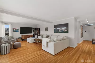 1758 Dexter Avenue N #6, Seattle, WA 98109 - Photo 10