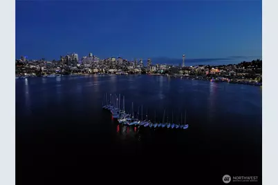 1758 Dexter Avenue N #6, Seattle, WA 98109 - Photo 32