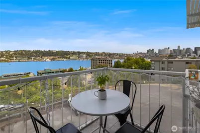 1758 Dexter Avenue N #6, Seattle, WA 98109 - Photo 12