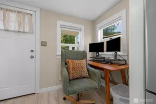 2430 Oakes Ave, Everett, WA 98201 - Photo 14