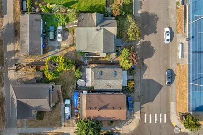 2430 Oakes Avenue, Everett, WA 98201 - Photo 34