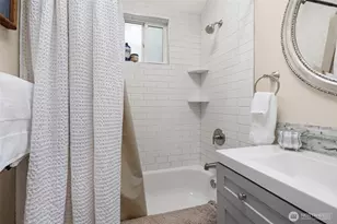 2430 Oakes Ave, Everett, WA 98201 - Photo 8