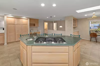 505 S Marine View Way, Federal Way, WA 98003 - Photo 12
