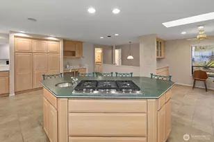 505 S Marine View Way, Federal Way, WA 98003 - Photo 12