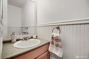 115 W Galer St, Seattle, WA 98119 - Photo 8