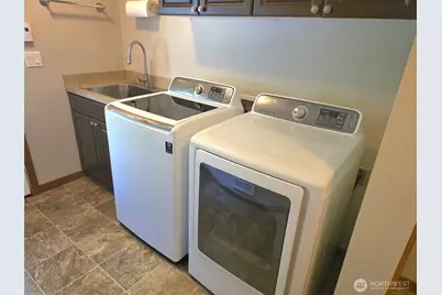 714 Tipsoo Loop S, Rainier, WA 98576 - Photo 18