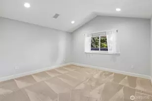 12705 Holmes Point Dr NE, Kirkland, WA 98034 - Photo 16