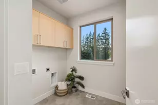 8227 NE 128th St, Kirkland, WA 98034 - Photo 14