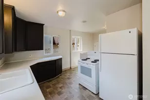 1141 West Ave, Port Orchard, WA 98366 - Photo 2