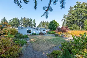 1925 NE 8th Ave, Oak Harbor, WA 98277 - Photo 32
