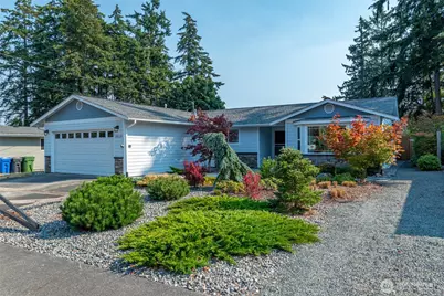 1925 NE 8th Avenue, Oak Harbor, WA 98277 - Photo 1