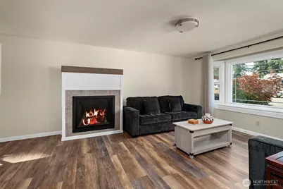 1925 NE 8th Avenue, Oak Harbor, WA 98277 - Photo 8
