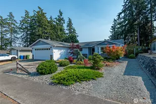 1925 NE 8th Ave, Oak Harbor, WA 98277 - Photo 36