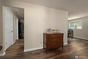 1925 NE 8th Ave, Oak Harbor, WA 98277 - Photo 6