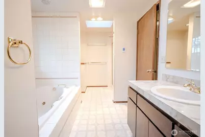 8017 47th Place W, Mukilteo, WA 98275 - Photo 20