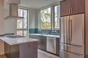 3625 Evanston Ave N, Seattle, WA 98103 - Photo 8