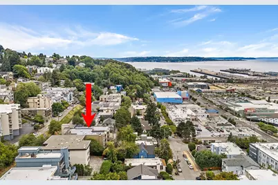 1300 W Boston Street #24, Seattle, WA 98119 - Photo 22
