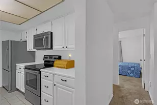 22213 6th Ave S, Des Moines, WA 98198 - Photo 18