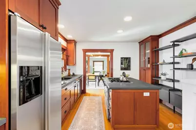 3240 35th Avenue S, Seattle, WA 98144 - Photo 16
