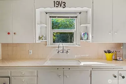4320 31st Avenue W, Seattle, WA 98199 - Photo 12