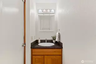 136 Summit Ave N, Kent, WA 98030 - Photo 12