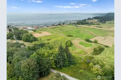 3327 Burley Road, Clinton, WA 98236 - Photo 1