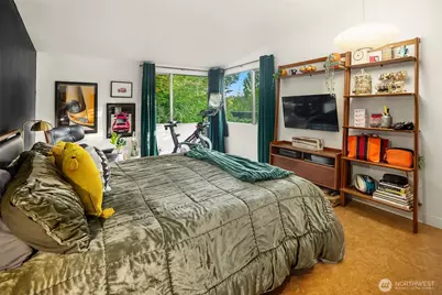 10619 Sand Point Way NE, Seattle, WA 98125 - Photo 12