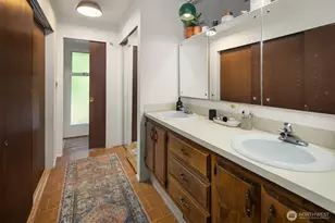 10619 Sand Point Way NE, Seattle, WA 98125 - Photo 14