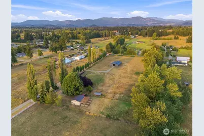 44111 228th Avenue SE, Enumclaw, WA 98022 - Photo 2
