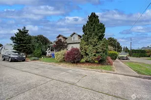 507 Alder St, Kelso, WA 98626 - Photo 2