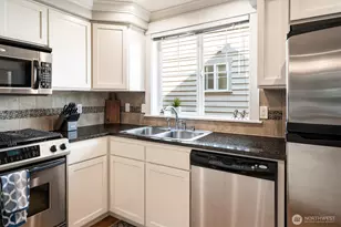 641 NW Market St, Seattle, WA 98107 - Photo 10