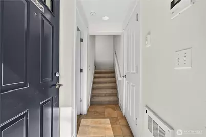 5013 40th Avenue NE, Seattle, WA 98105 - Photo 6
