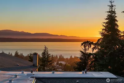 310 Skyline Drive, Edmonds, WA 98020 - Photo 34