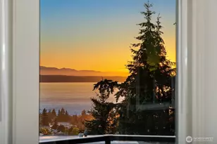 310 Skyline Dr, Edmonds, WA 98020 - Photo 36
