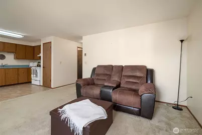325 NE Kettle Street #105, Oak Harbor, WA 98277 - Photo 4