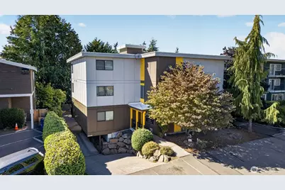 11535 Greenwood Avenue N #301, Seattle, WA 98133 - Photo 2