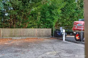 11535 Greenwood Ave N, Seattle, WA 98133 - Photo 10