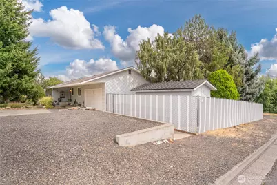 914 Roosevelt Boulevard, Ephrata, WA 98823 - Photo 2