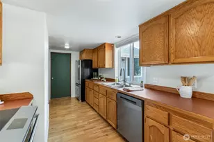 3912 W 4th St, Anacortes, WA 98221 - Photo 12