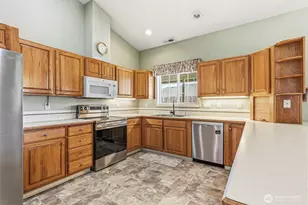 2426 38th Ave, Longview, WA 98632 - Photo 12