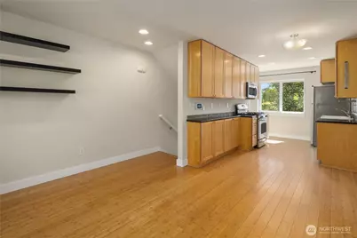 737 S Homer Street #B, Seattle, WA 98108 - Photo 6