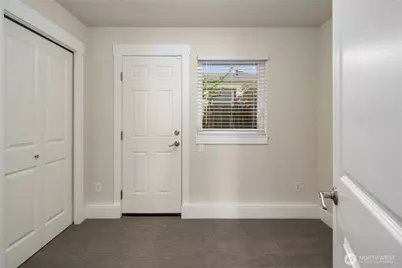 737 S Homer Street #B, Seattle, WA 98108 - Photo 4