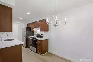 17403 NE 45th St, Redmond, WA 98052 - Photo 4