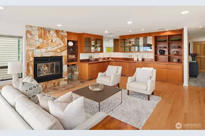 118 Highland Drive, Seattle, WA 98109 - Photo 22