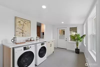 5247 21st Avenue SW, Seattle, WA 98106 - Photo 10