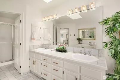 1114 2nd Avenue N, Seattle, WA 98109 - Photo 32