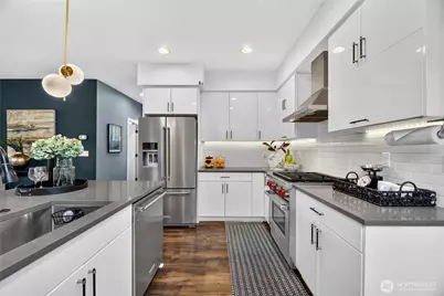 7707 18th Avenue SW, Seattle, WA 98106 - Photo 10