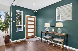 7707 18th Ave SW, Seattle, WA 98106 - Photo 2