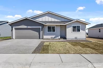 427 Pear Drive, Tieton, WA 98947 - Photo 1