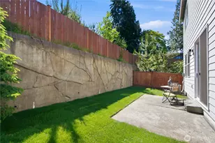 22615 69th Pl W, Mountlake Terrace, WA 98043 - Photo 34